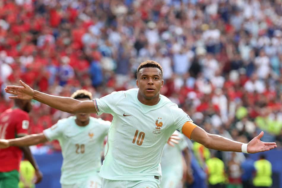 Mbappé comemora gol na partida da França contra Marrocos