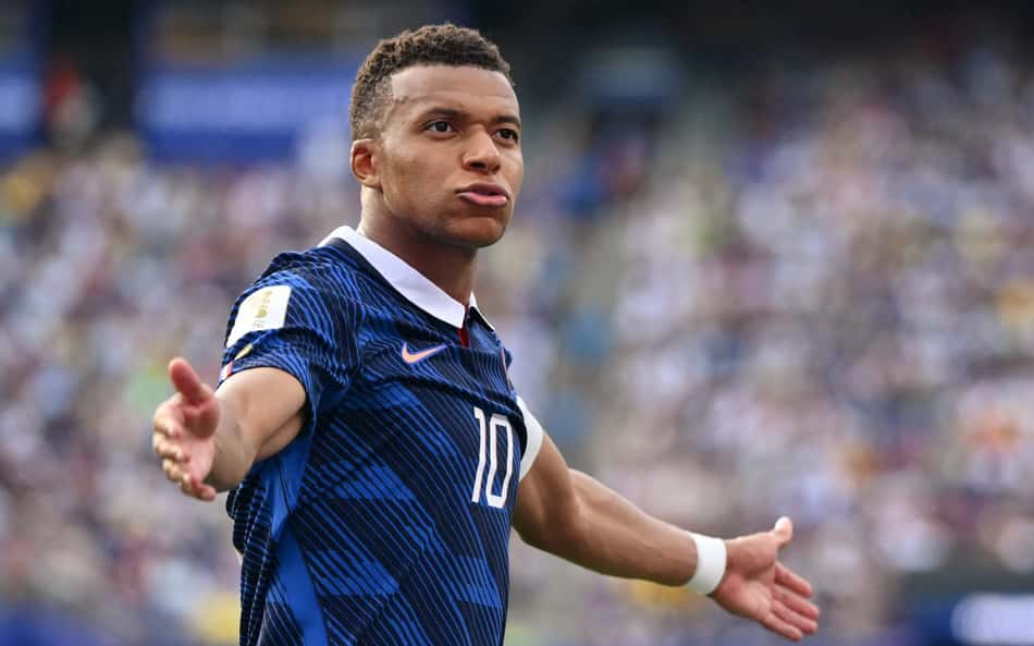 Mbappé rasga o verbo após Paraguai x França: 'Também sabemos jogar futebol sujo'