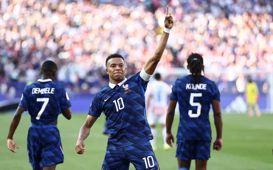 França e Marrocos se reencontram na Copa em duelo moldado por uma mesma origem