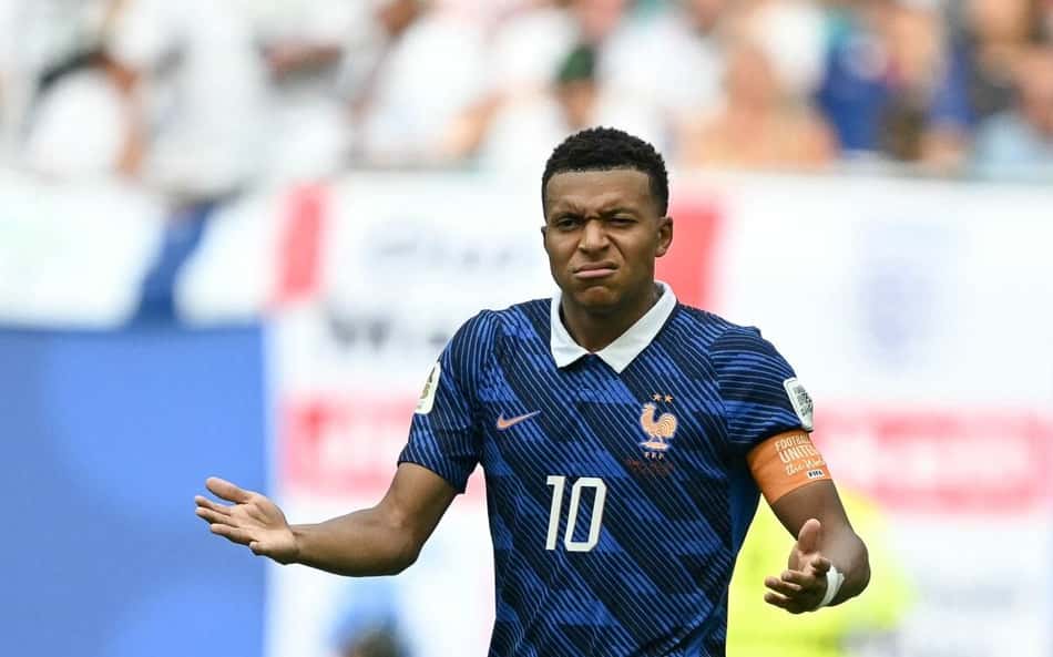 Fala de Mbappé sobre Messi na final da Copa vira assunto: 'Tentou'