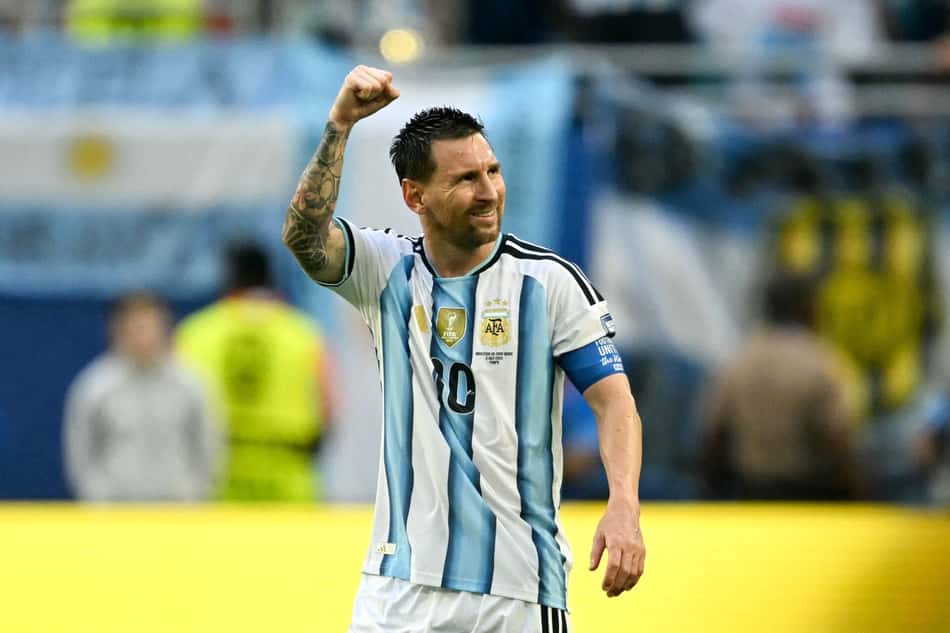 Messi comemora gol marcado pela Argentina sobre Cabo Verde na Copa do Mundo