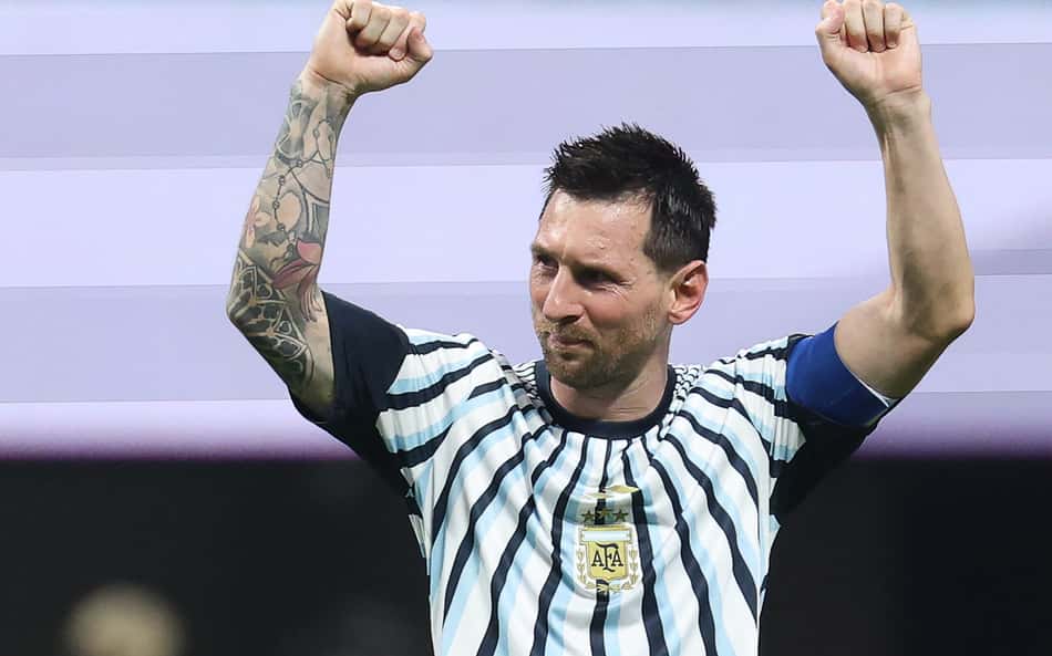 Messi comemora vitória da Argentina sobre o Egito emocionado na Copa do Mundo