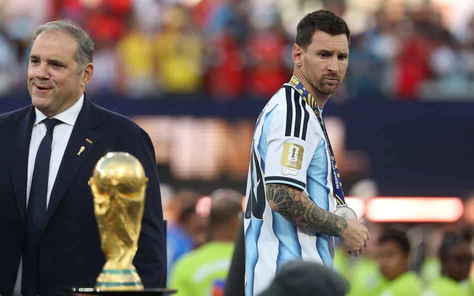 Argentina se acovarda e finaliza apenas duas vezes na decisão da Copa do Mundo