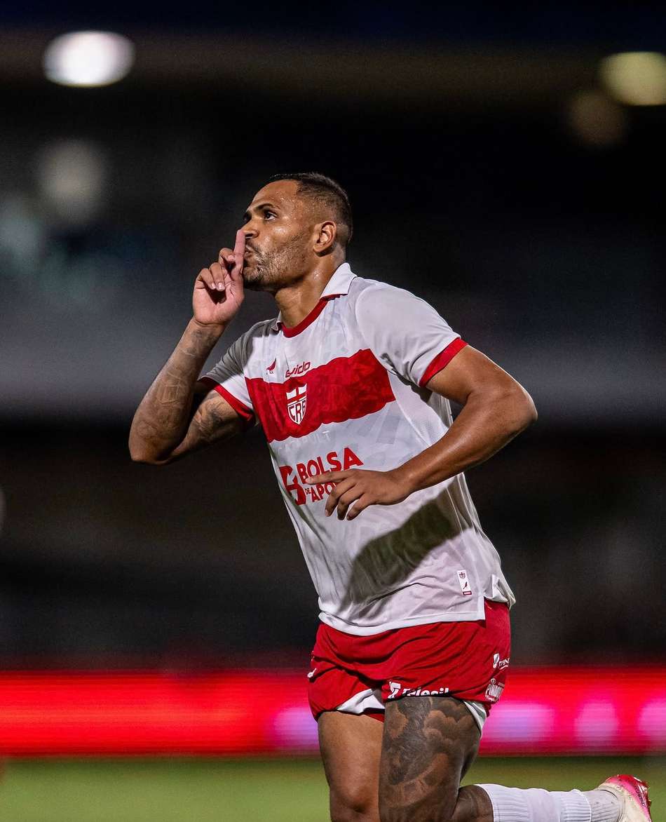 Mikael jogador do CRB