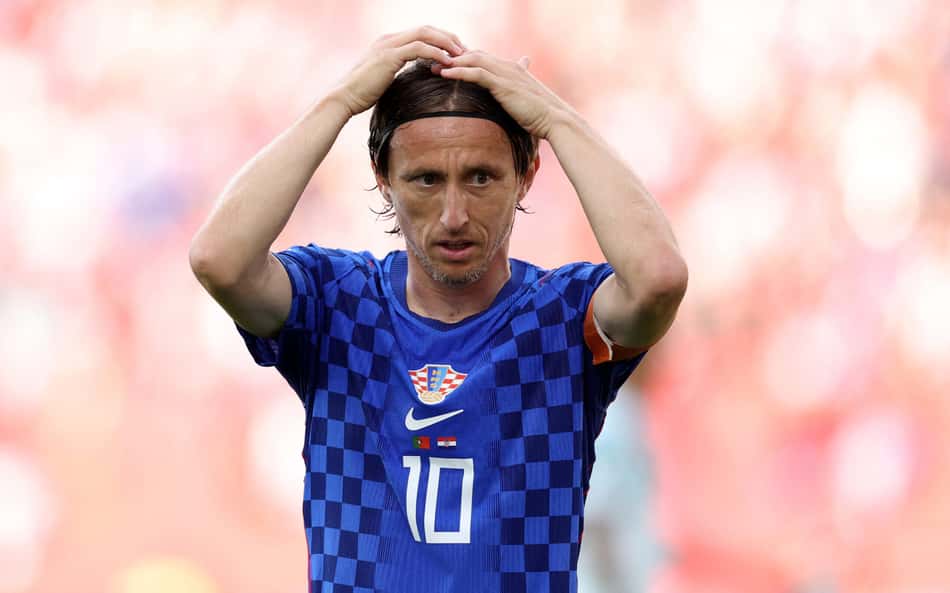 Modric se despede das Copas do Mundo em derrota cruel da Croácia