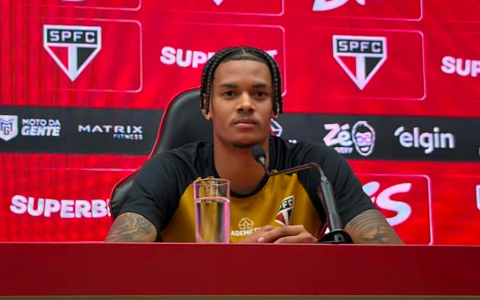 Newton apresentado no São Paulo