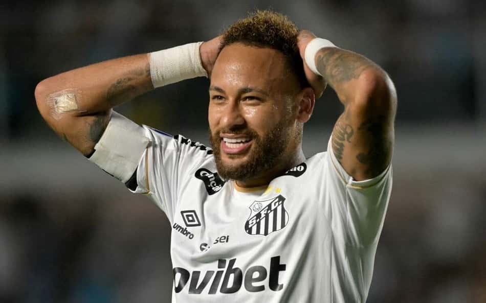 Neymar em ação durante Santos x UCV pela Copa Sul-Americana