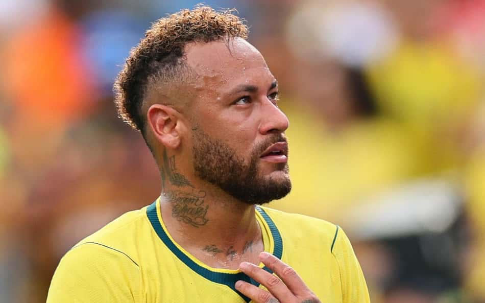 Brasileiros mandam recado a Neymar após queda na Copa do Mundo