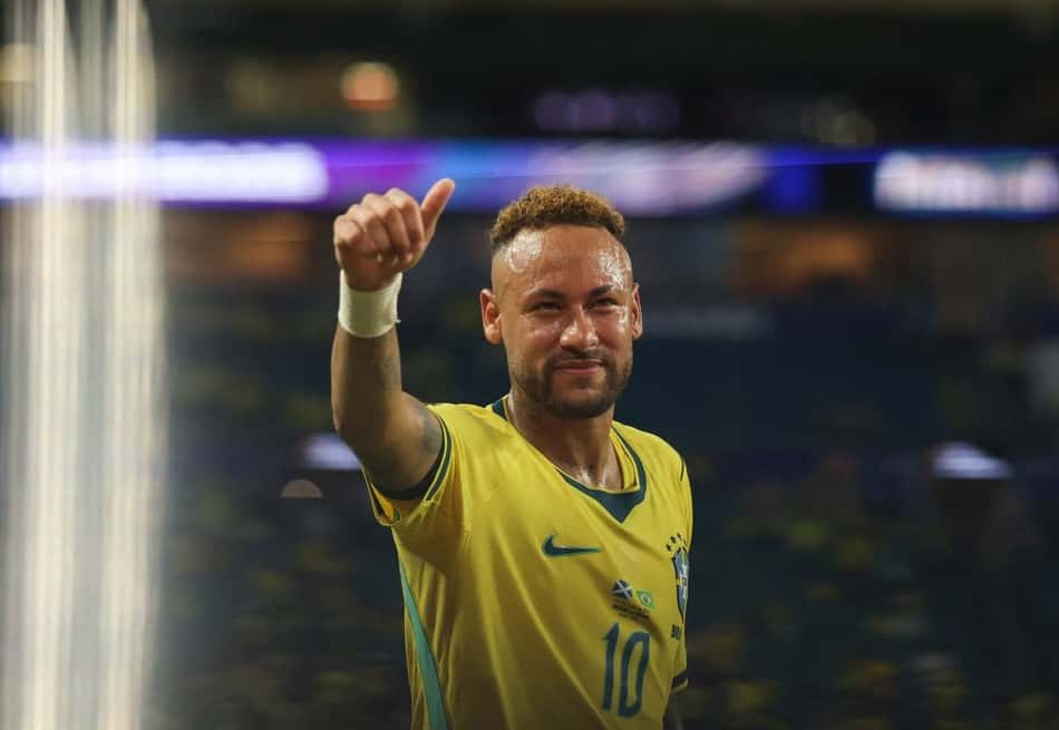 Recordista da Amarelinha, Neymar tem 138 participações diretas em gols na Seleção (Foto: PATRICIA DE MELO MOREIRA / AFP)
