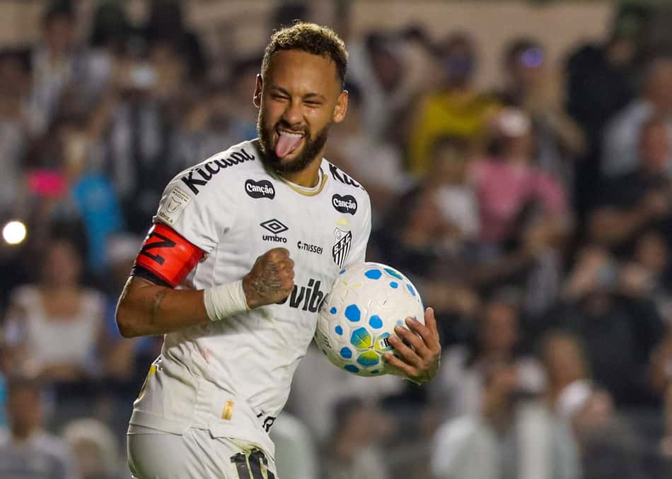 Neymar comemora gol de Santos contra Chapecoense
