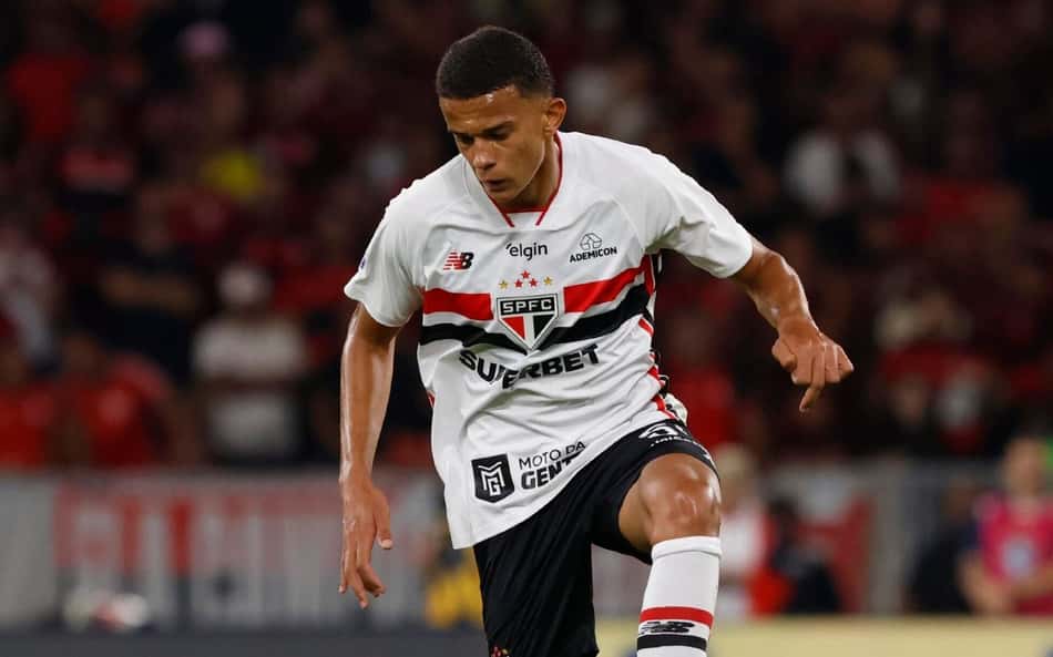 Osório com a camisa do São Paulo