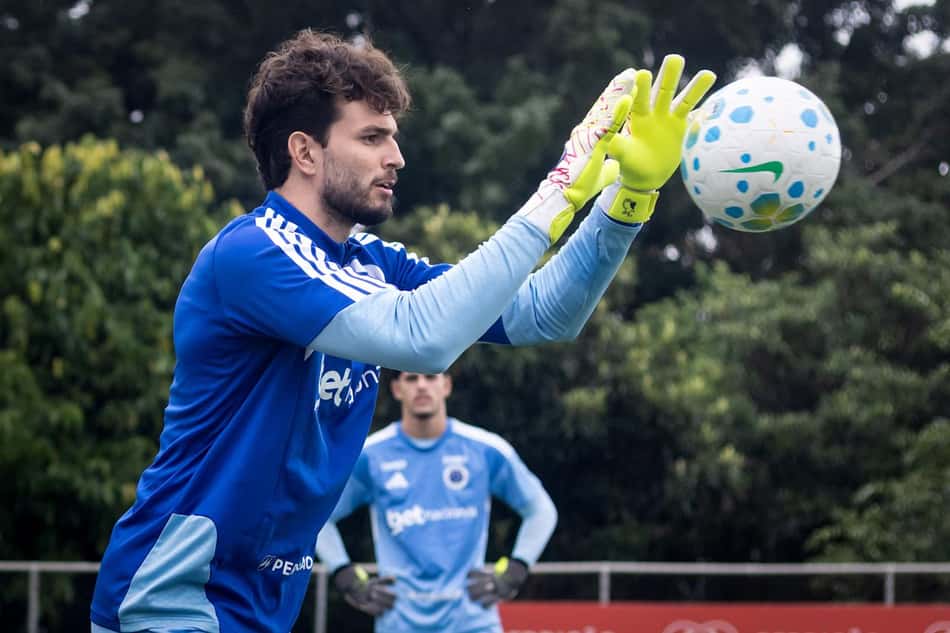 Otávio em treinamento na Toca da Raposa II