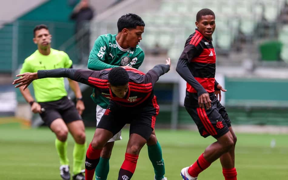 Palmeiras é derrotado pelo Flamengo na estreia do Nubank Parque pelo Brasileirão Sub-17