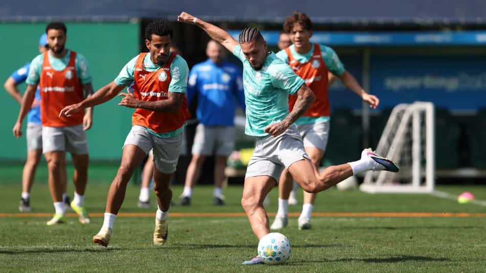 Paulinho em treinamento do Palmeiras - Gómez é desfalque