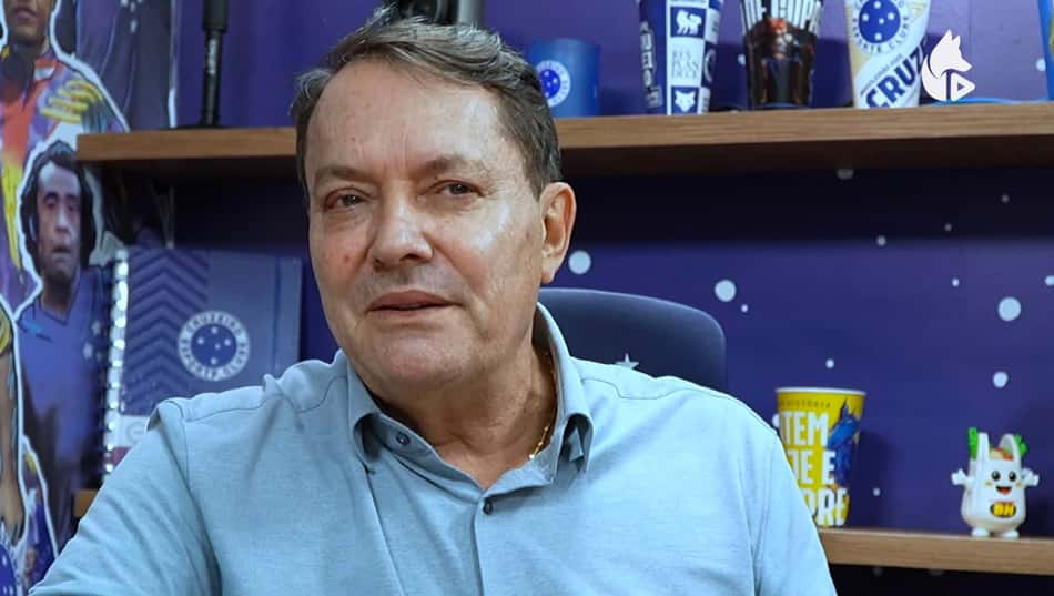 Pedrinho dá entrevista para a TV Cruzeiro (Foto: Reprodução TV Cruzeiro)