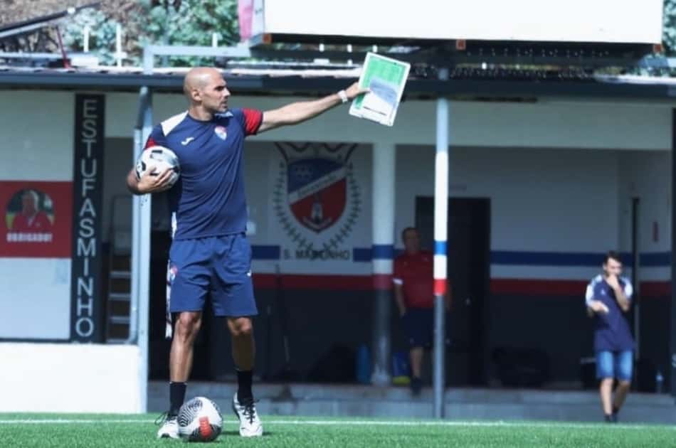 Pedro Duarte, técnico português, em ação no Gil Vicente  