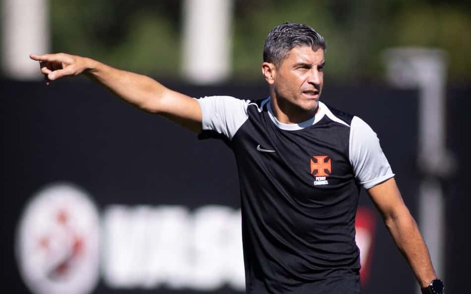 Ex-jogador projeta jogo do Vasco na Sul-Americana: 'Cabeça no lugar'