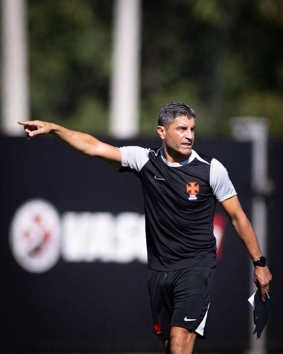 Pedro Emanuel é o novo comandante do Vasco (Foto: Matheus Lima/Vasco)