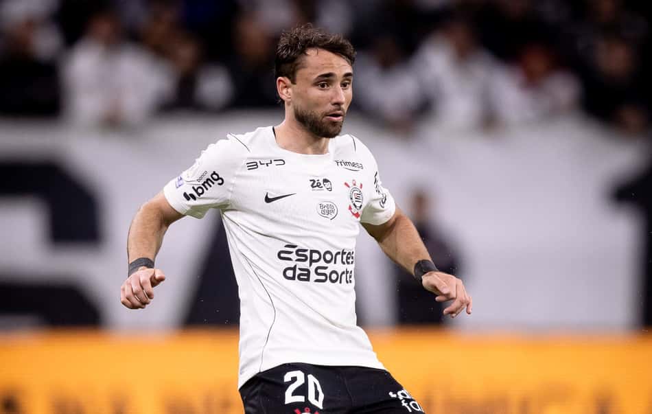Pedro Milans, lateral do Corinthians