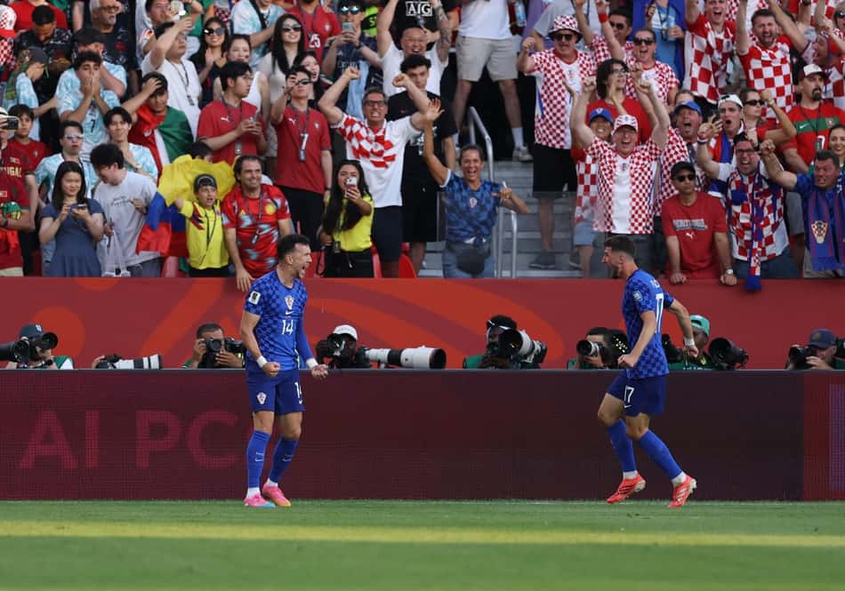 Ivan Perisic durante comemoração em gol na partida da Copa do Mundo