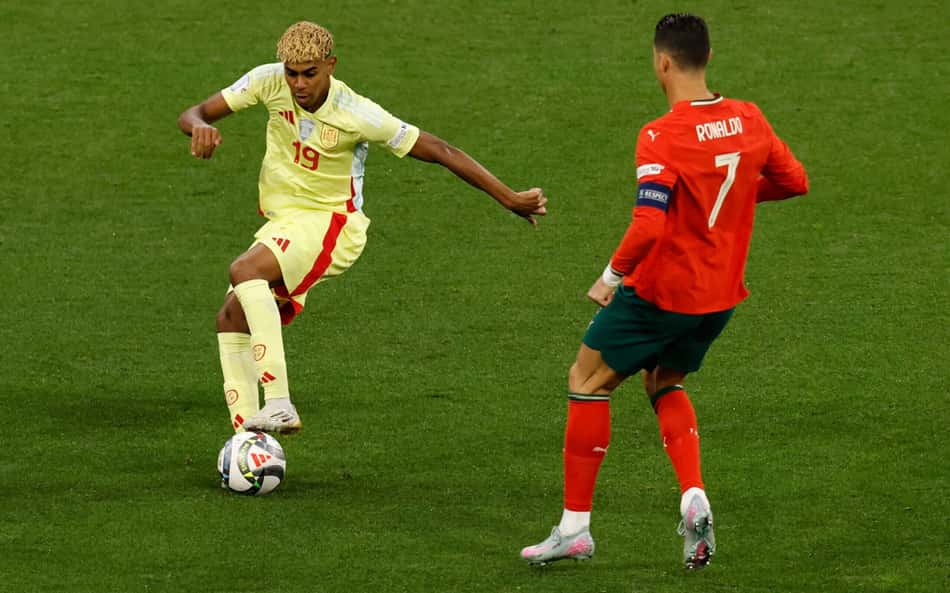 Qual jogo da Copa do Mundo Globo e SBT transmitem hoje (6)?