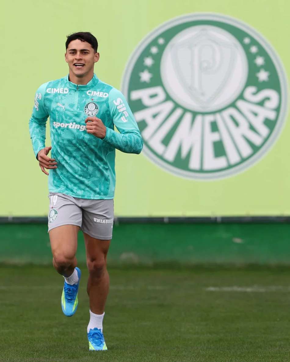 Ramón Sosa volta a treinar com o Palmeiras após disputar a Copa do Mundo pelo Paraguai