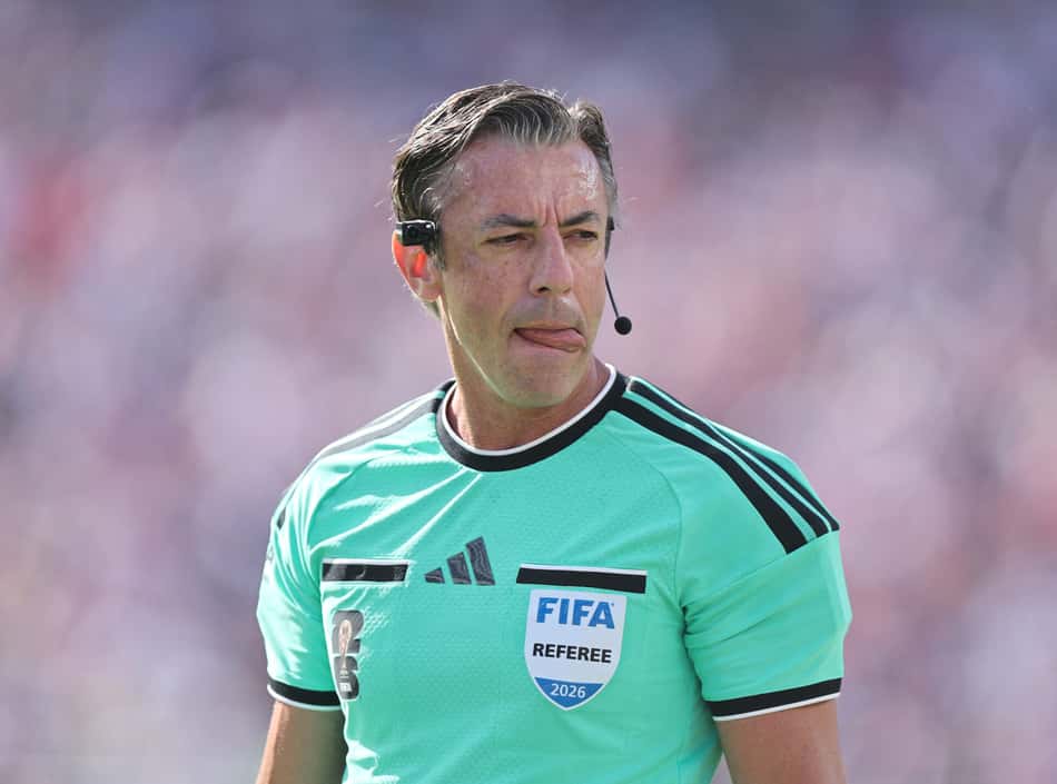 Raphael Claus durante partida da Copa do Mundo