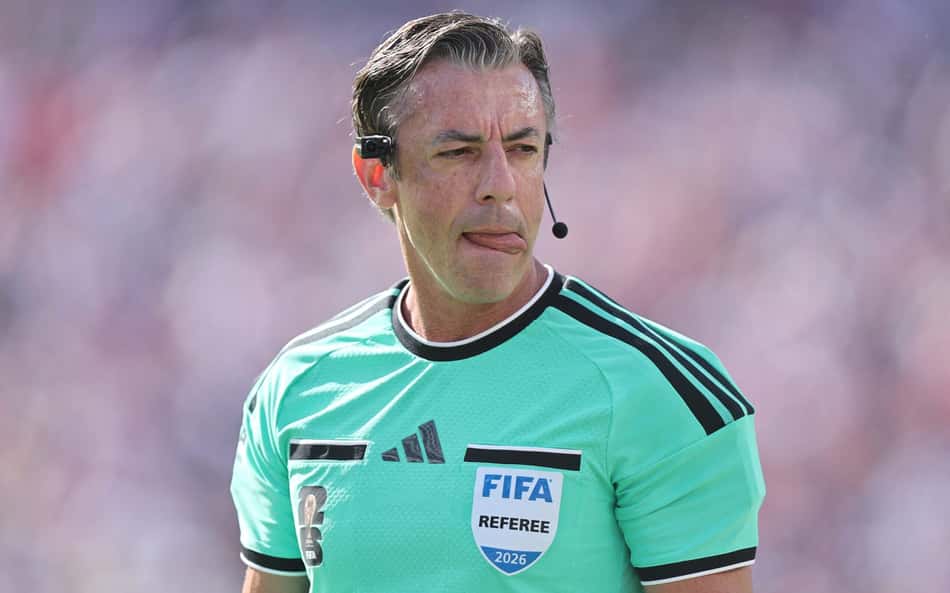 Raphael Claus durante partida da Copa do Mundo