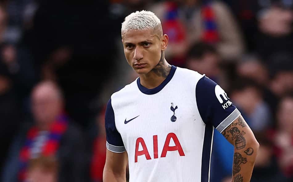Argentinos fazem ataques racistas a Richarlison após final da Copa