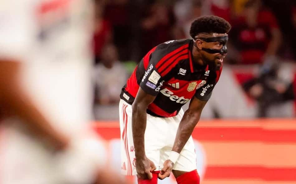 Royal em campo pelo Flamengo contra o São Paulo