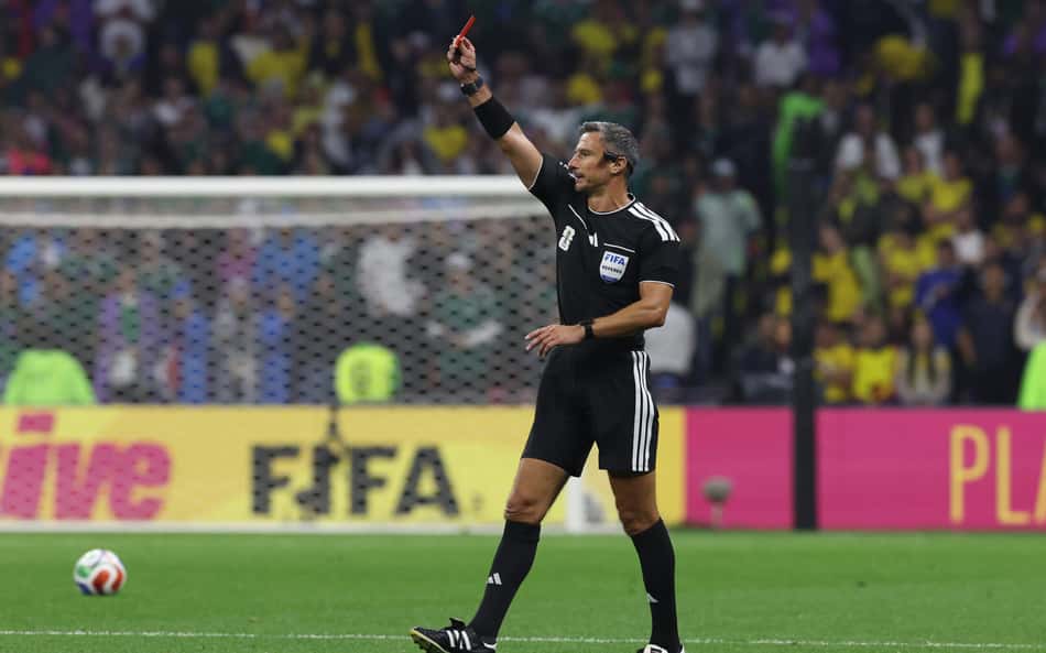 Fifa define árbitro para final da Copa do Mundo entre Espanha e Argentina