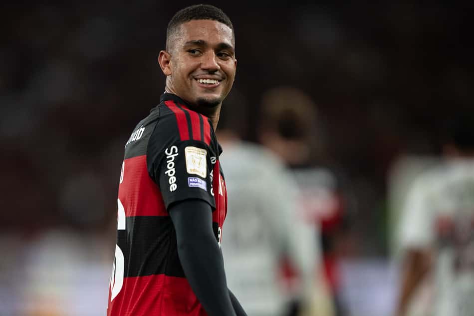 Samuel Lino vive melhor fase no Flamengo 