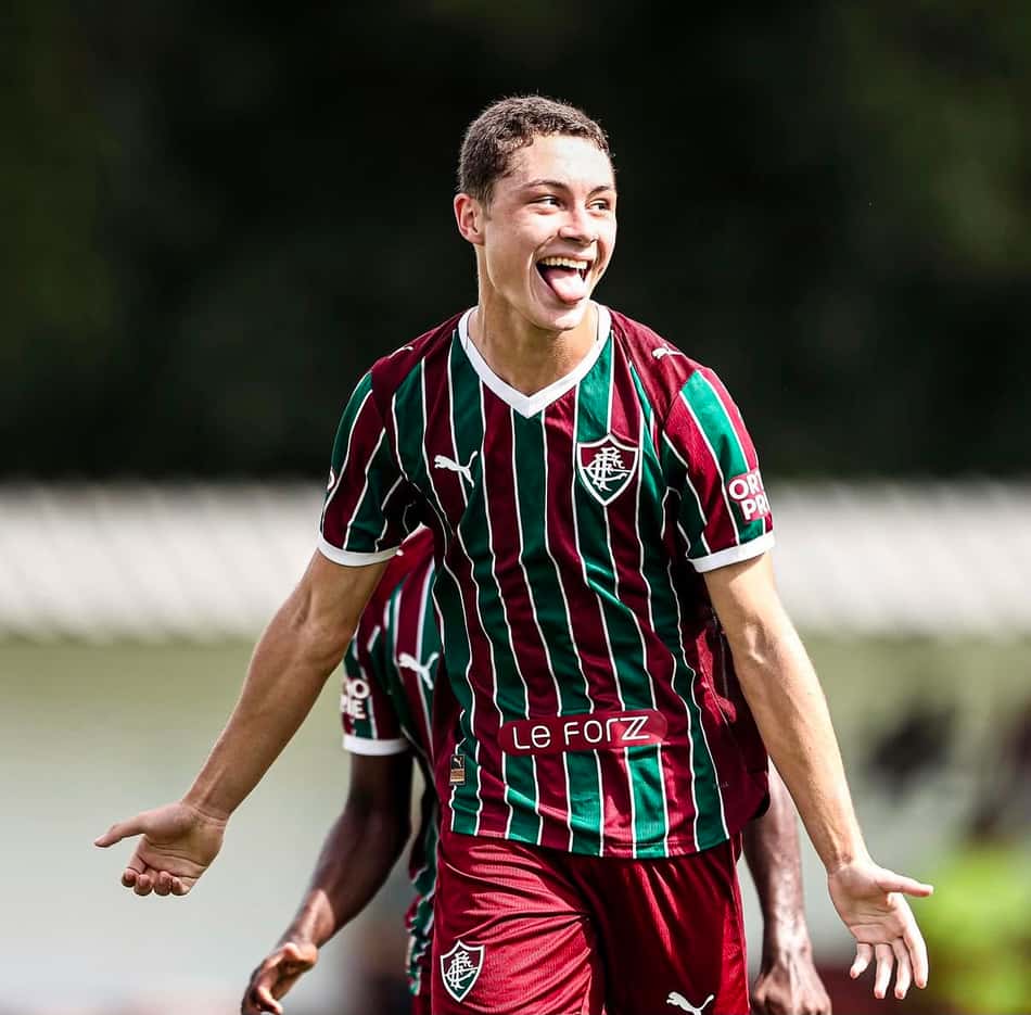 Samuell, jovem promessa do Fluminense, comemora gol