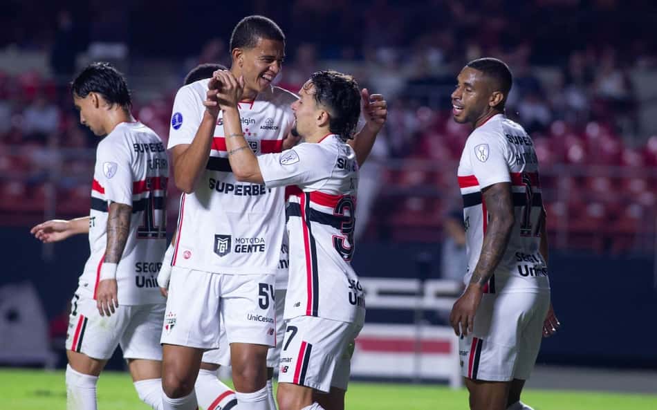 Paulo-Boston River - Partida entre São Paulo e Boston River (URU), pela rodada final da fase de grupos da Copa Sul-Americana, nesta terça-feira (26), no Morumbis, na cidade de São Paulo (SP).