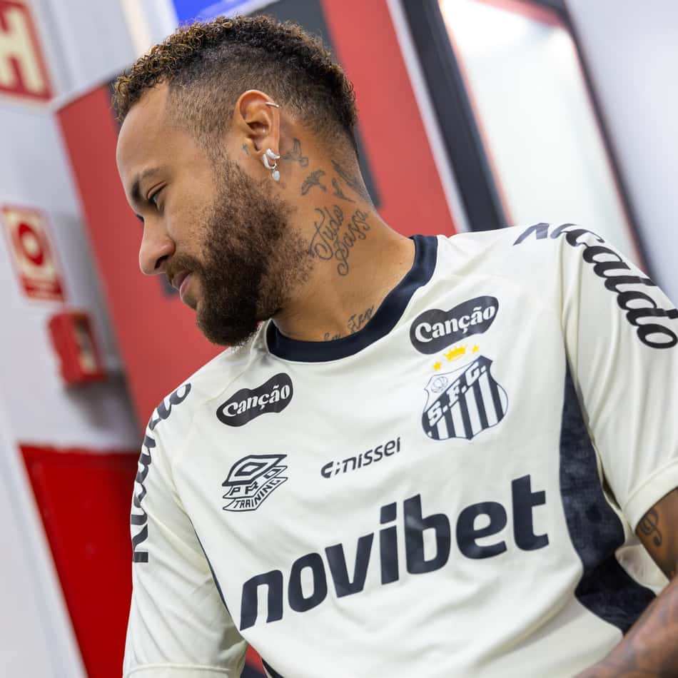 Neymar durante treino do Santos no CT Rei Pelé. (Foto: Raul Baretta/ Santos FC)