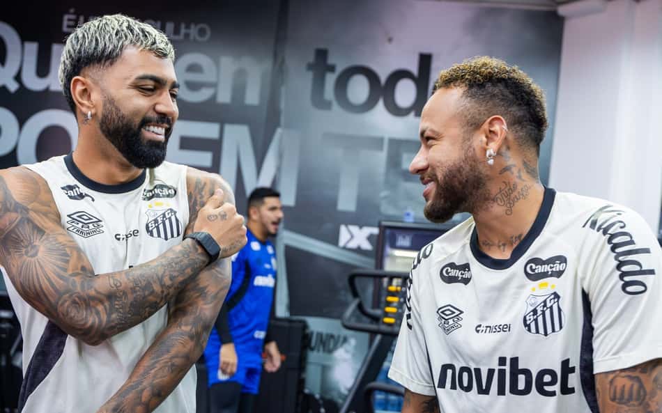 Neymar se reapresenta ao Santos após disputar a Copa do Mundo