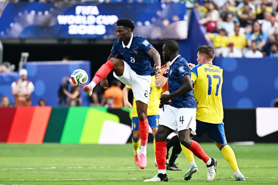 Tchouaméni em ação pela França contra a Suécia