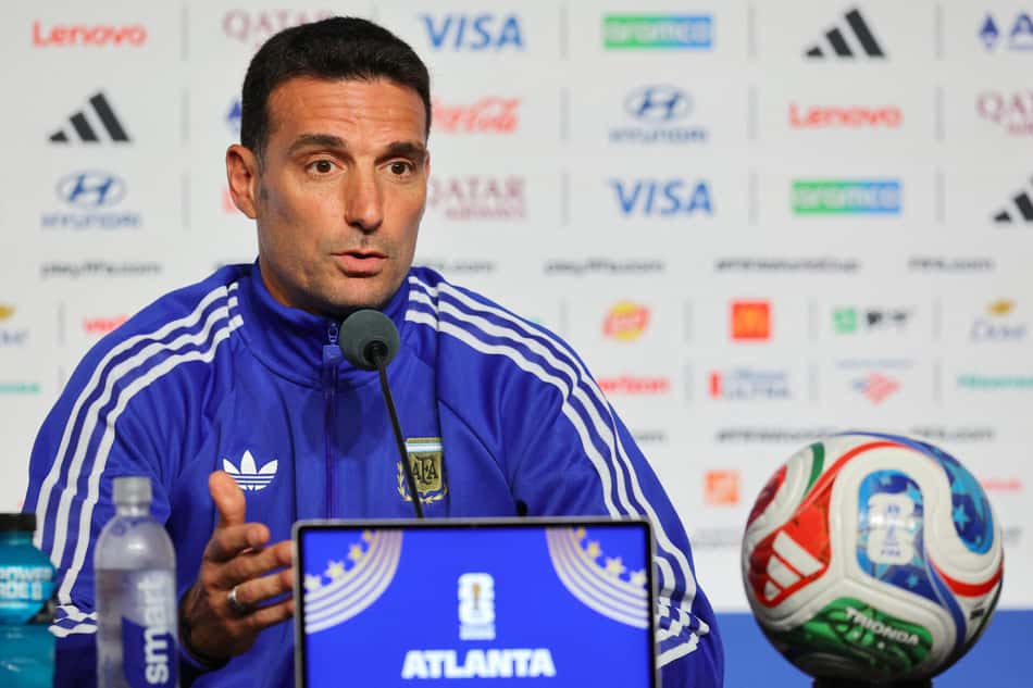 Técnico da Argentina, Scaloni em coletiva antes do jogo contra o Egito, pela Copa do Mundo