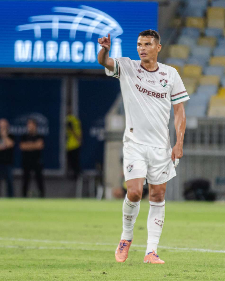 Thiago Silva em reestreia pelo Fluminense