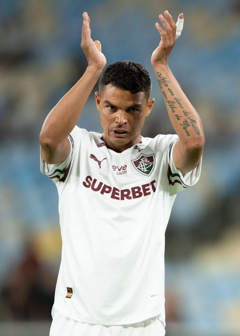 Thiago Silva em reestreia pelo Fluminense 