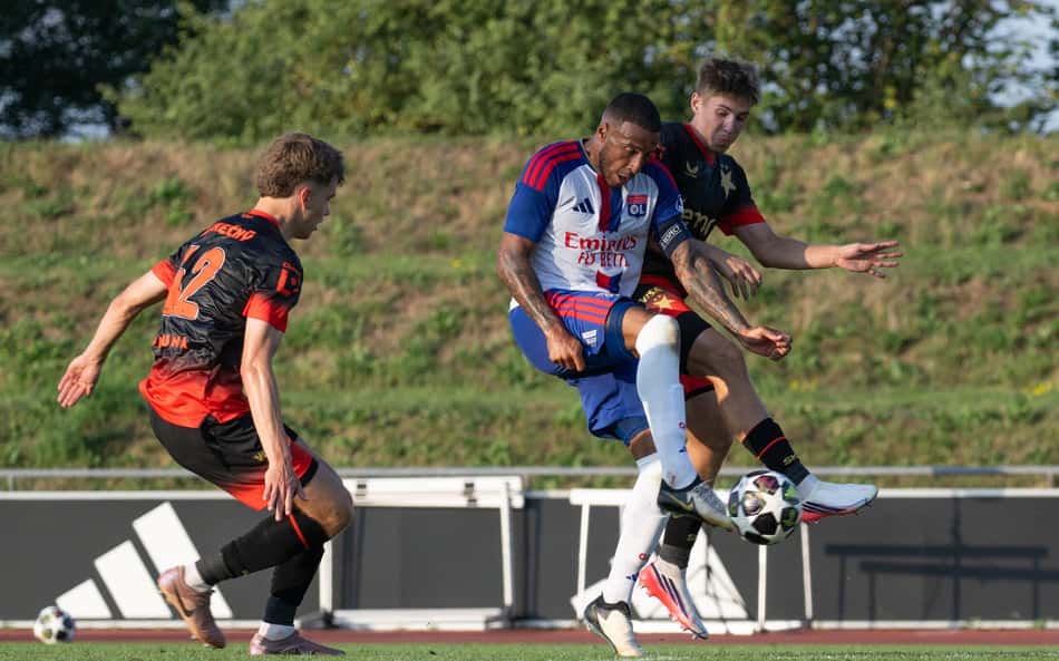 Sem Endrick, Lyon é derrotado pelo Slavia Praga em amistoso preparatório