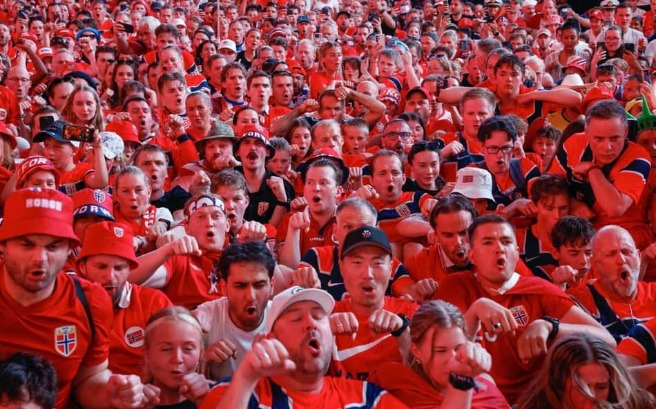 Remada viking: como surgiu a comemoração da torcida da Noruega na Copa?