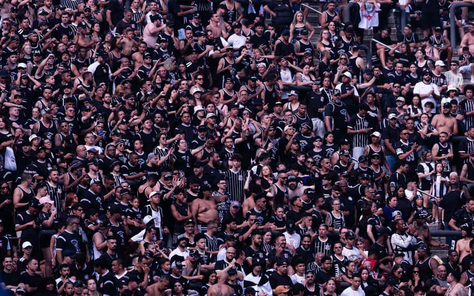 Corinthians inicia retirada das cadeiras do setor Sul da Neo Química Arena
