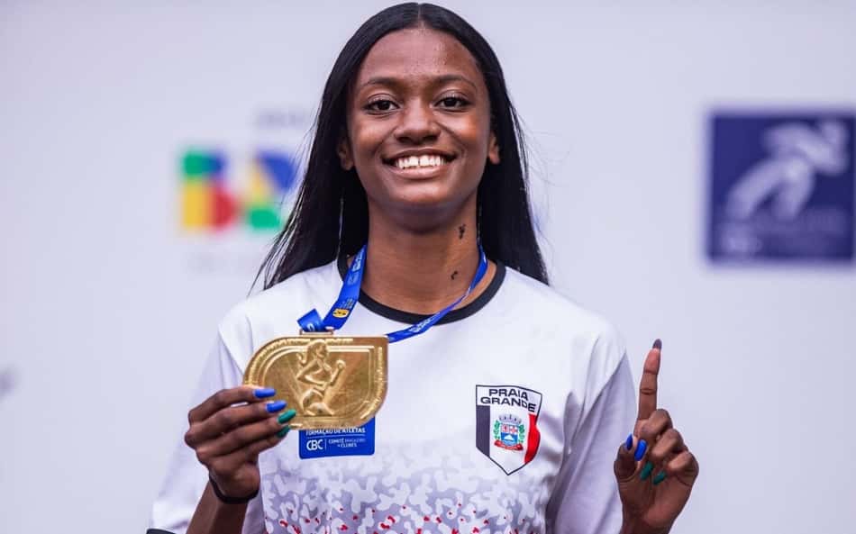 Victoria Campos conquistou o seu primeiro título nacional da carreira, com o ouro nos 200m rasos do Campeonato Brasileiro Sub-23 (Foto: Gustavo Alves/CBAt)