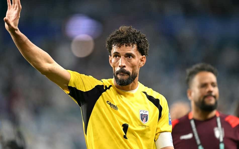 Vozinha no Brasil? Eliminado da Copa, goleiro tem situação indefinida