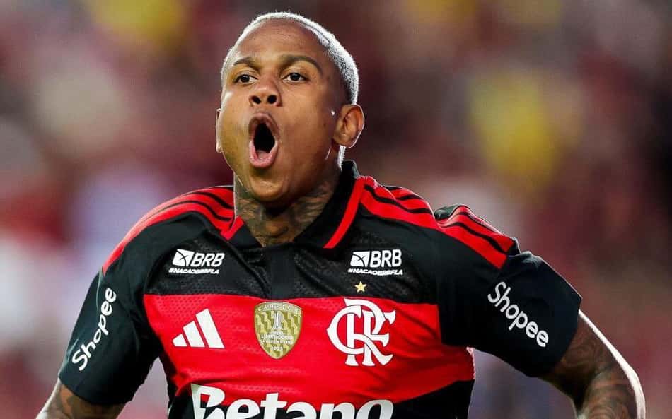Wallace Yan marca, comemora como Vini Jr, e Flamengo vence Benfica em jogo quente
