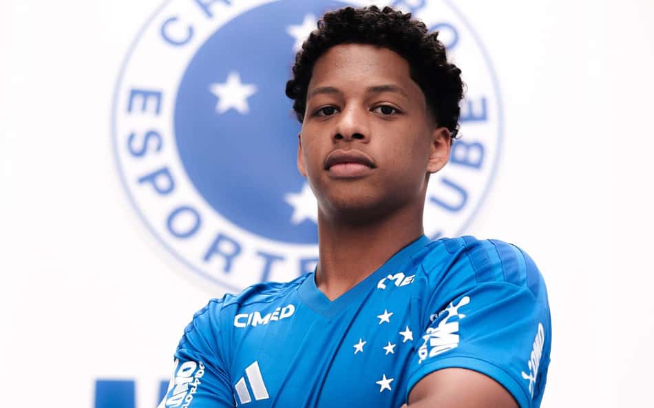 Jogador, filho e irmão: a história de Zé Lucas, reforço do Cruzeiro