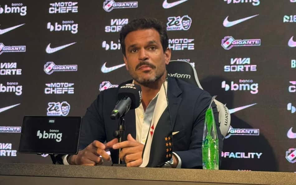 Admar Lopes em apresentação no Vasco da Gama
