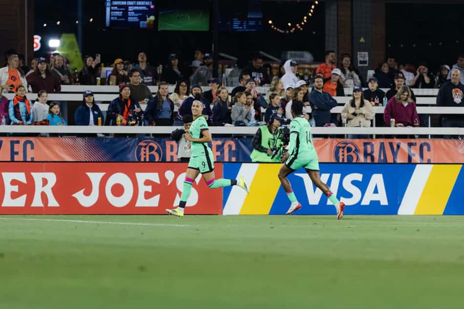 Amanda Gutierres comemora gol. (Boston Legacy/Divulgação)