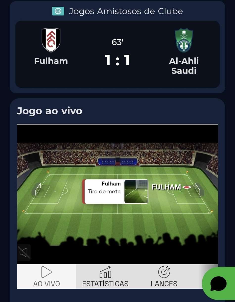 Captura de tela de um evento esportivo ao vivo de futebol exibindo o campinho com detalhes do jogo.